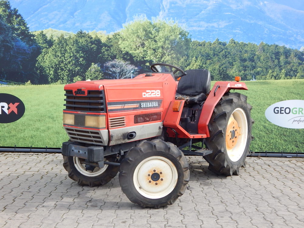 Shibaura, model D228, nr. ramy: 25496 4WD