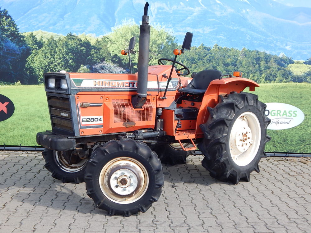 Hinomoto, model E2804, nr. ramy: 05771 4WD