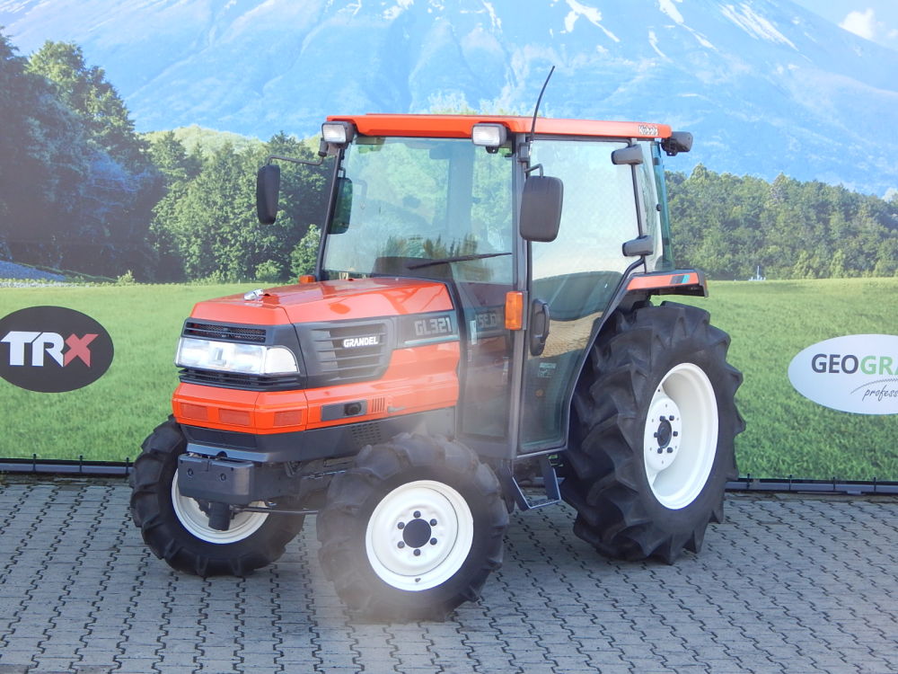 Kubota, model GL321, nr. ramy: 56231 4WD+KAB AC