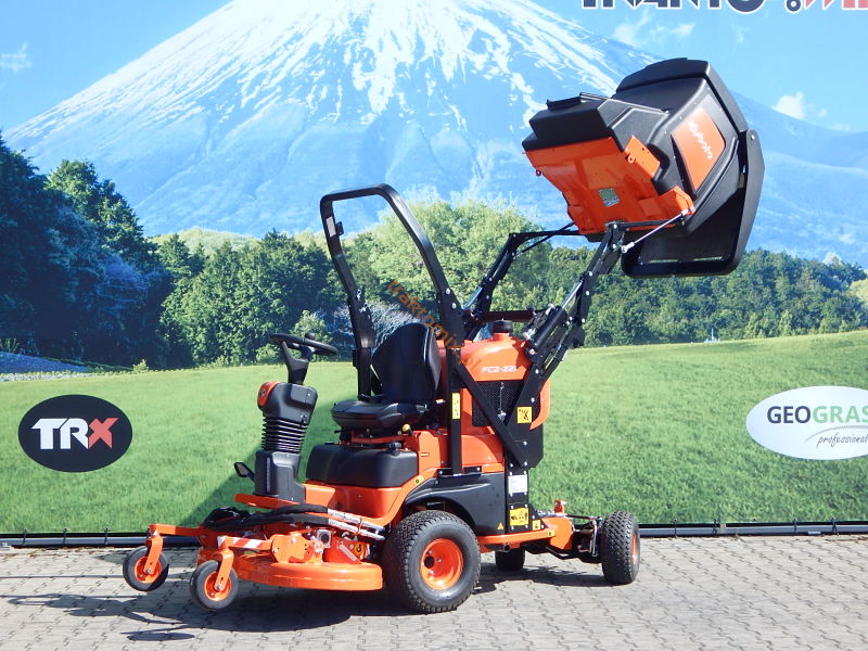 Kubota, model FC2-221 + przednia kosiarka