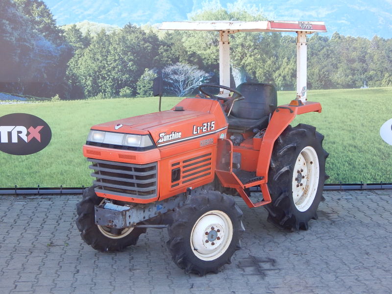 Kubota, model L1-215D, nr. ramy: 83327 4WD